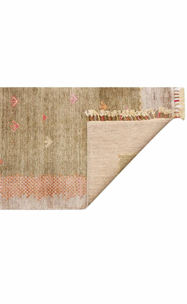 ZARA ZR 07 BEIGE AUTUMN  Otantik Desenli Özel Hav Vermeyen ve Kolay Temizlenebilir Tensel Kullanılarak El Emeği ile Özel Tezgahlarda Üretilen Modern Uşak Halısı