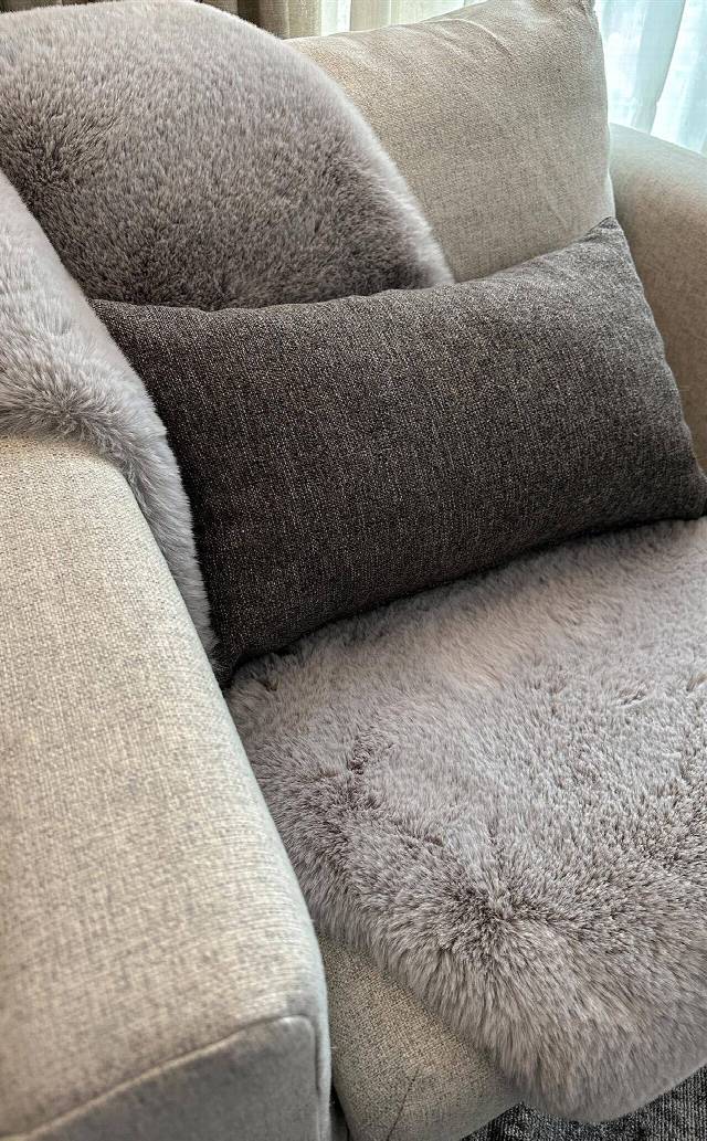 MOLLIS THROW MLS THROW SILVER  Yumuşak Dokulu Uzun Tüylü Yıkanabilir Tavşan Postu
