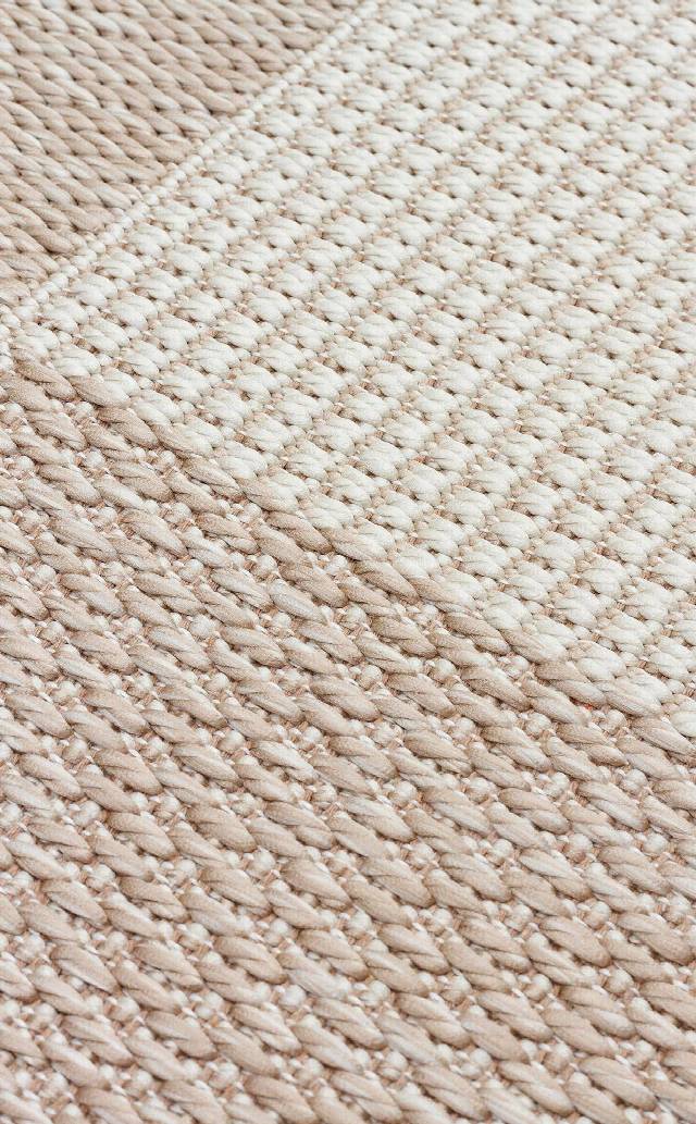MONO MNO 01 BEIGE  Hav Toz Vermez Kaymaz Tabanlı İnce Halı